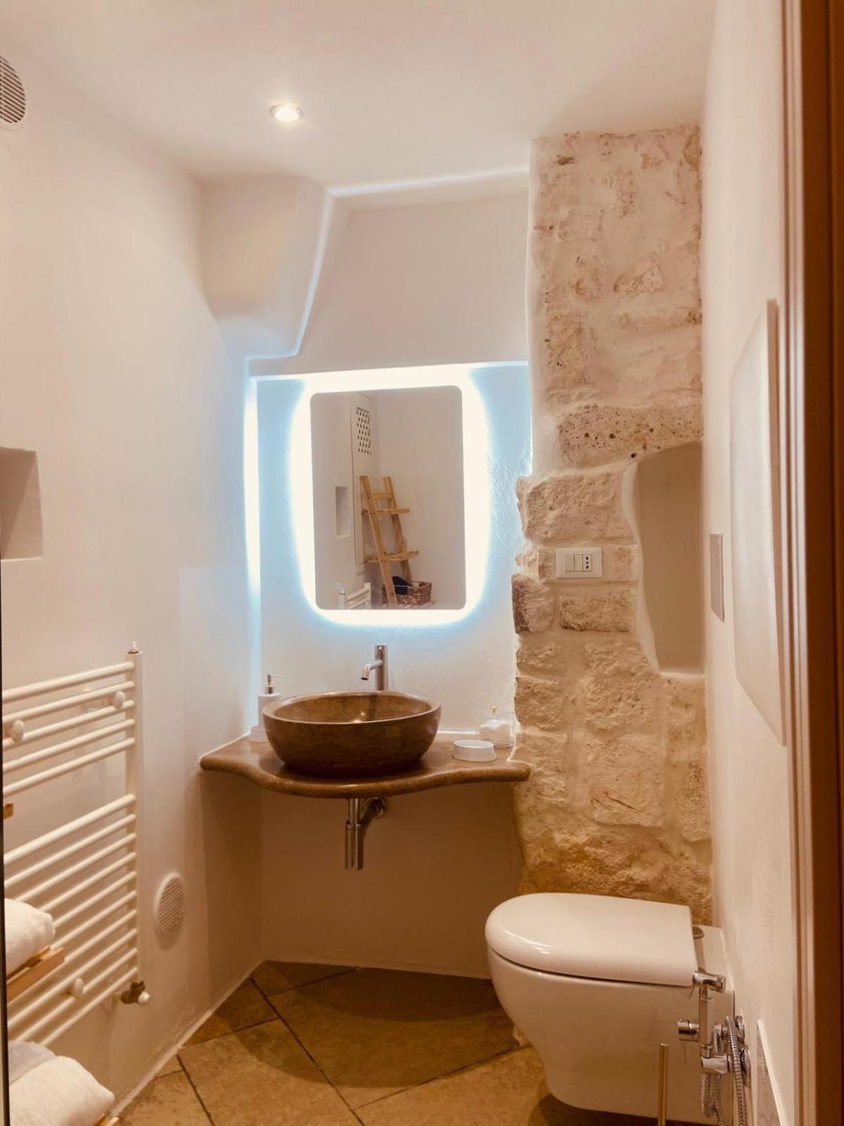 Luxury Suite Of オストゥーニ エクステリア 写真